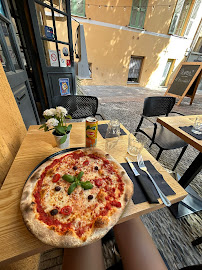 Plats et boissons du Pizzeria Le Sushi - La Pizze à Villefranche-sur-Mer - n°3