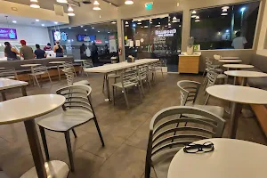 Yogurtland West Covina image