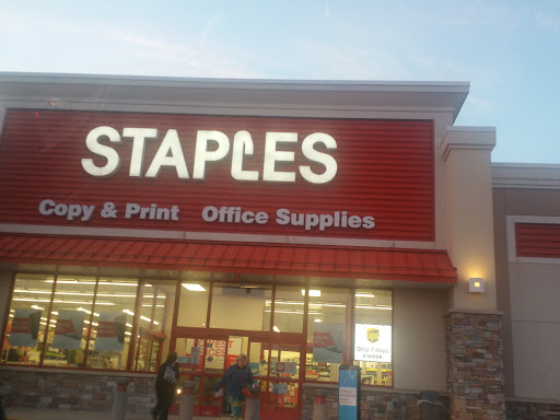 Office Supply Store «Staples», reviews and photos, 34 Walkers Brook Dr, Reading, MA 01867, USA