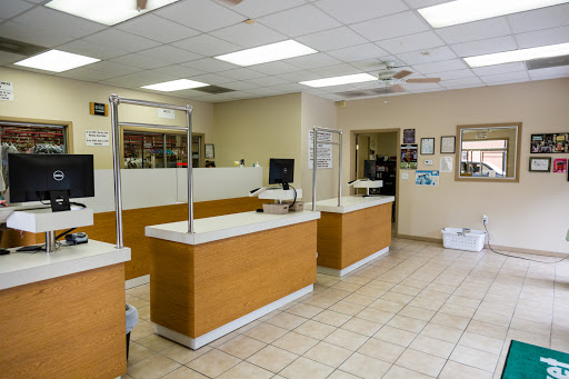 Dry Cleaner «Town Center Dry Clean Super», reviews and photos, 2735 W Lake Houston Pkwy, Kingwood, TX 77339, USA