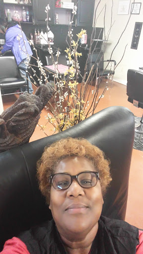 Beauty Salon «Two Friends Beauty Salon», reviews and photos, 220 W Main St, Royse City, TX 75189, USA