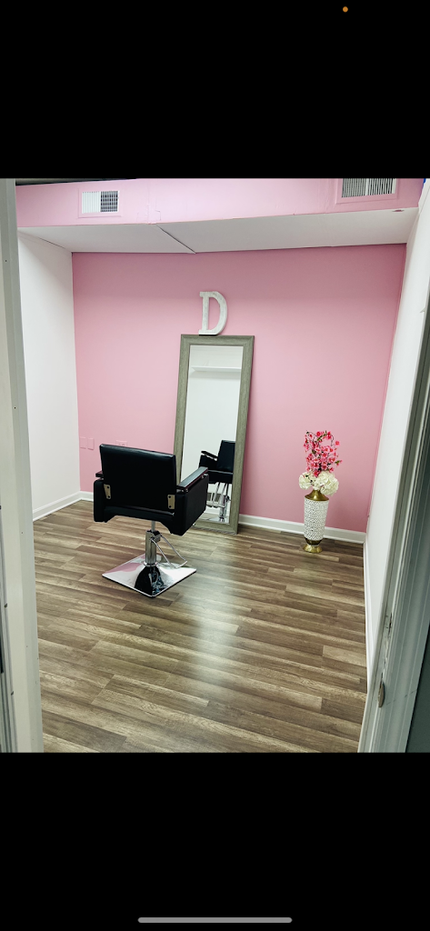 D4 Salon Suites 37138