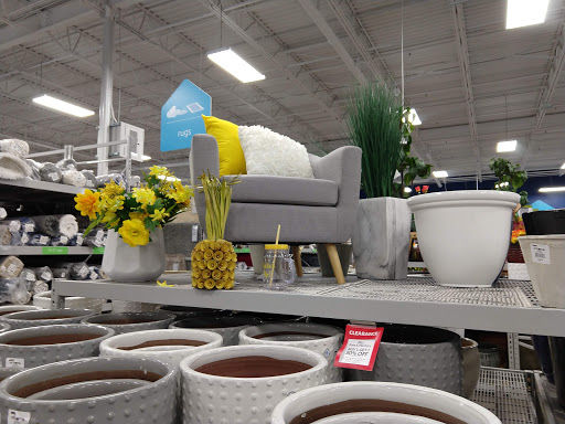 Home Goods Store «At Home», reviews and photos, 11221 Outlet Dr, Knoxville, TN 37932, USA