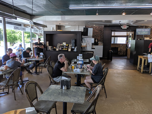 Hamburger Restaurant «Mountain Fresh Grocery Inc», reviews and photos, 521 Main St, Highlands, NC 28741, USA