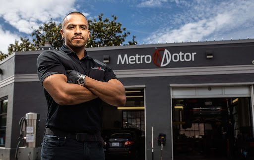 Auto Repair Shop «Metro Motor Georgetown Shell», reviews and photos, 1576 Wisconsin Ave NW, Washington, DC 20007, USA