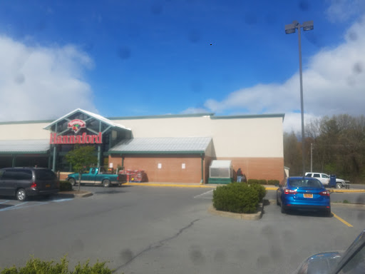 Grocery Store «Hannaford Supermarket», reviews and photos, 3758 Burgoyne Ave, Hudson Falls, NY 12839, USA