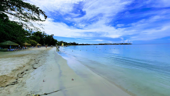 Bloody Bay Beach
