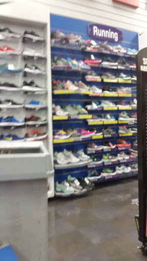 Sporting Goods Store «Big 5 Sporting Goods», reviews and photos, 7604 Alameda St, Huntington Park, CA 90255, USA