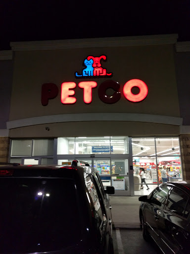 Pet Supply Store «Petco Animal Supplies», reviews and photos, 3444 S Mooney Blvd, Visalia, CA 93277, USA