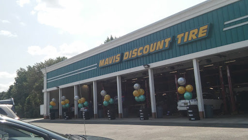 Tire Shop «Mavis Discount Tire», reviews and photos, 115 Old Milford Rd, Matamoras, PA 18336, USA