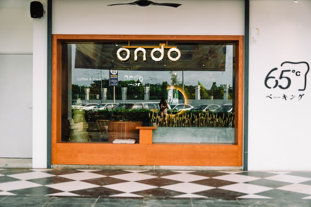 65 Ondo Bakery Cafe