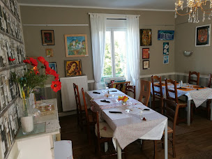 Photo n°58 de Château De Gâteaux à Saint-Yrieix-la-Perche ()