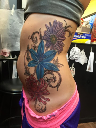 Tattoo Shop «Golden Guns Tattoo», reviews and photos, 900 Holman Way, Sparks, NV 89431, USA