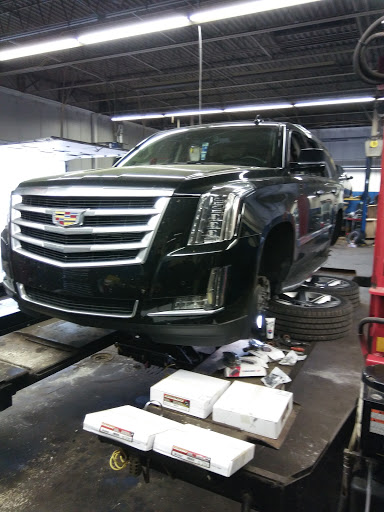 Tire Shop «Marysville Car Care Center», reviews and photos, 2929 Gratiot Blvd, Marysville, MI 48040, USA