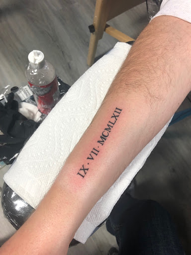 Tattoo Shop «Carmel Tattoo INK», reviews and photos, 43 W Main St, Carmel, IN 46032, USA