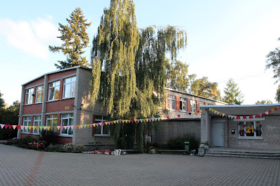 Namiņš, Privātā sākumskola