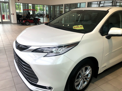 Toyota Dealer «Rivergate Toyota», reviews and photos, 1520 Gallatin Pike N, Madison, TN 37115, USA