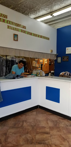 Dry Cleaner «New Kedzie Cleaners», reviews and photos, 3138 W Armitage Ave, Chicago, IL 60647, USA