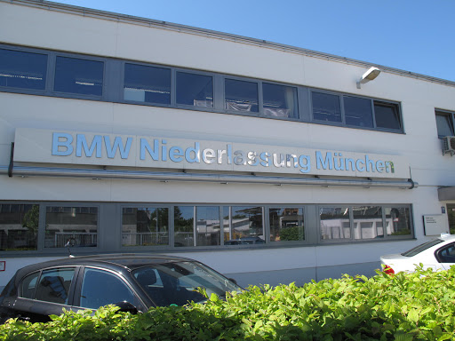 BMW Service Niederlassung München Räder und Reifen Zentrum