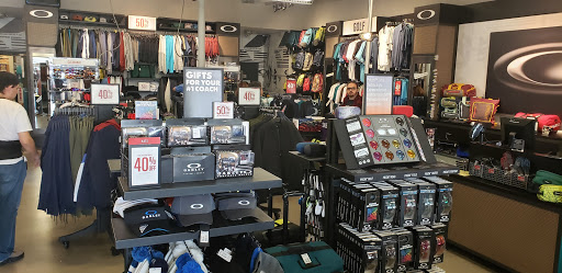 Sunglasses Store «Oakley Vault», reviews and photos, 3939 S Interstate Hwy 35 #191, San Marcos, TX 78666, USA