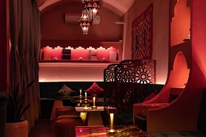 Zahrah Lounge & Rooftop image