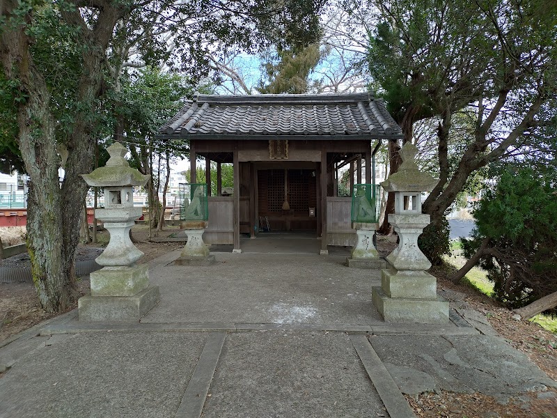 稲荷神社（高田構居跡）