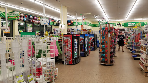 Dollar Store «Dollar Tree», reviews and photos, 416 E Main St Ste 3, Middletown, CT 06457, USA