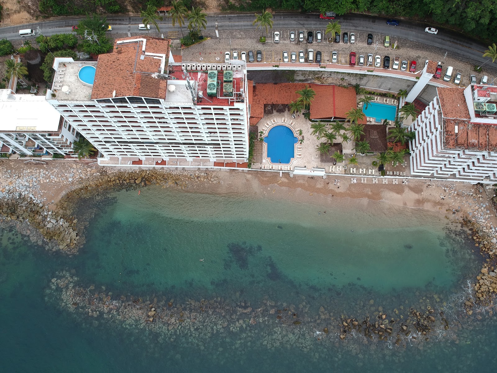 Costa Sur II beach'in fotoğrafı düz bir kıyı şeridi ile birlikte