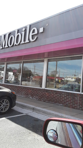 Cell Phone Store «T-Mobile», reviews and photos, 8010 Belair Rd, Nottingham, MD 21236, USA