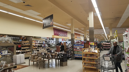Grocery Store «Stop & Shop», reviews and photos, 31-06 Farrington St, Flushing, NY 11354, USA