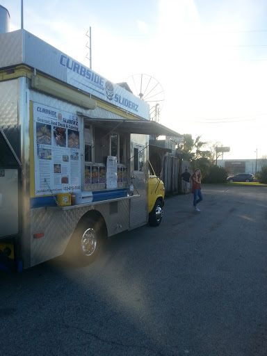 Bar «Firehouse Saloon and Badlands Radio», reviews and photos, 5930 Southwest Fwy, Houston, TX 77057, USA