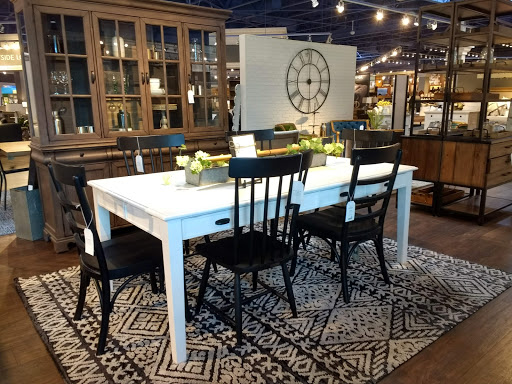 Furniture Store «Living Spaces - Van Nuys», reviews and photos, 14400 Arminta St, Panorama City, CA 91402, USA
