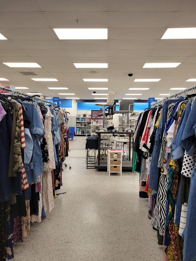 Clothing Store «Ross Dress for Less», reviews and photos, 3982 N Gloster St, Tupelo, MS 38804, USA