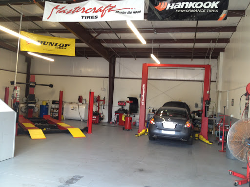 Car Repair and Maintenance «Jr. Auto Repair», reviews and photos, 8243 Narcoossee Park Dr #400, Orlando, FL 32822, USA