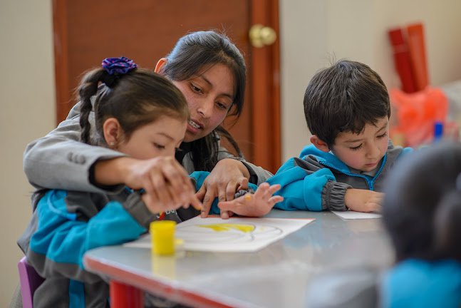 Colegio DAYTOM SCIENCE - Escuela