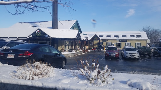 Shopping Mall «Tannery Shopping Center», reviews and photos, 50 Water St, Newburyport, MA 01950, USA