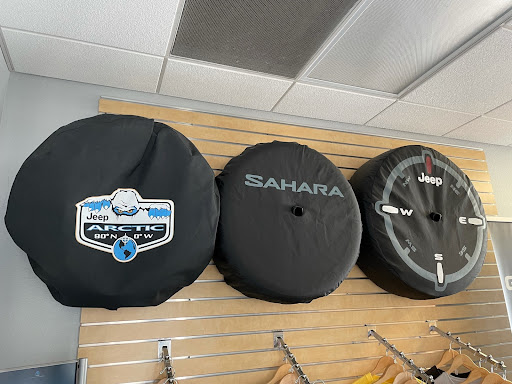 Car Dealer «Mike Brown Chrysler Dodge Jeep», reviews and photos, 4970 E Hwy 377, Granbury, TX 76049, USA