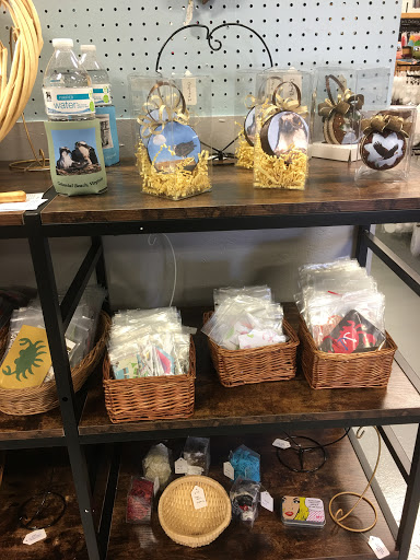 Flea Market «Peddlers Market», reviews and photos, 501 Euclid Ave, Colonial Beach, VA 22443, USA