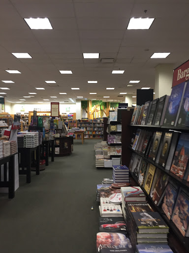 Book Store «Barnes & Noble bookstore», reviews and photos, 4005 N 10th St, McAllen, TX 78504, USA