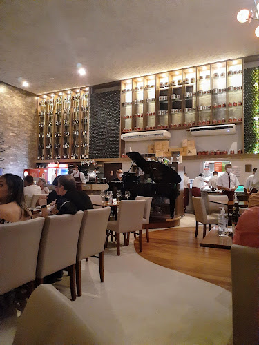 Maria Antonieta: Ravioli. Pizzas, Massas, Vinhos, Restaurante Italiano, Delivery, Maceió AL - Restaurante