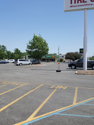 Car Battery Store «Batteries Plus Bulbs», reviews and photos, 4435 Lafayette Rd, Indianapolis, IN 46254, USA