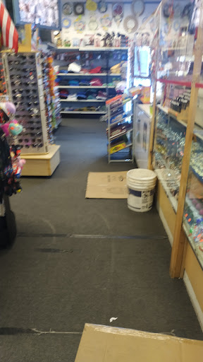 Grocery Store «Dollar Center», reviews and photos, 210 Central St, Lowell, MA 01852, USA