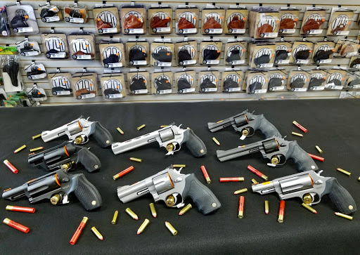 Gun Shop «Oxford Pawn Shop», reviews and photos, 1350 N Lamar Blvd #1, Oxford, MS 38655, USA