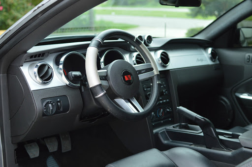 Auto Repair Shop «Auto Plus, Inc.», reviews and photos, 1175 N Farnsworth Ave, Aurora, IL 60505, USA