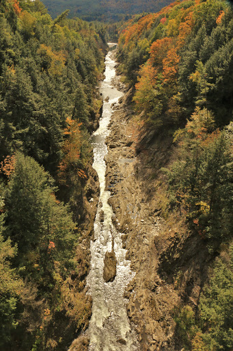 Gift Shop «Quechee Gorge Gifts & Sportswear», reviews and photos, 6053 Woodstock Rd, Quechee, VT 05059, USA