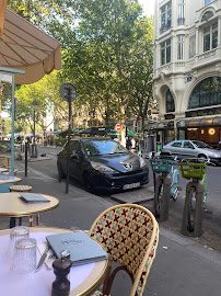 Atmosphère du Restaurant Le Saint André à Paris - n°11