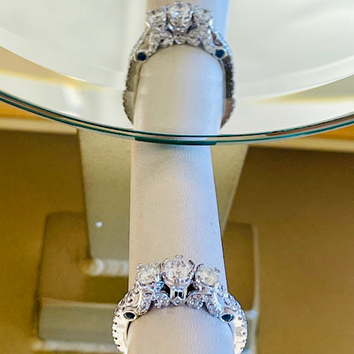 Jewelry Store «Jared The Galleria of Jewelry», reviews and photos, 260 Colony Pl, Plymouth, MA 02360, USA