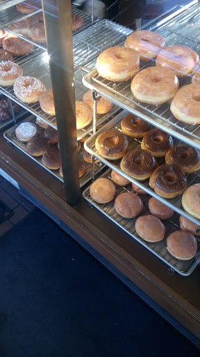 Donut Shop «Miss Donuts», reviews and photos, 832 W Whittier Blvd, Montebello, CA 90640, USA