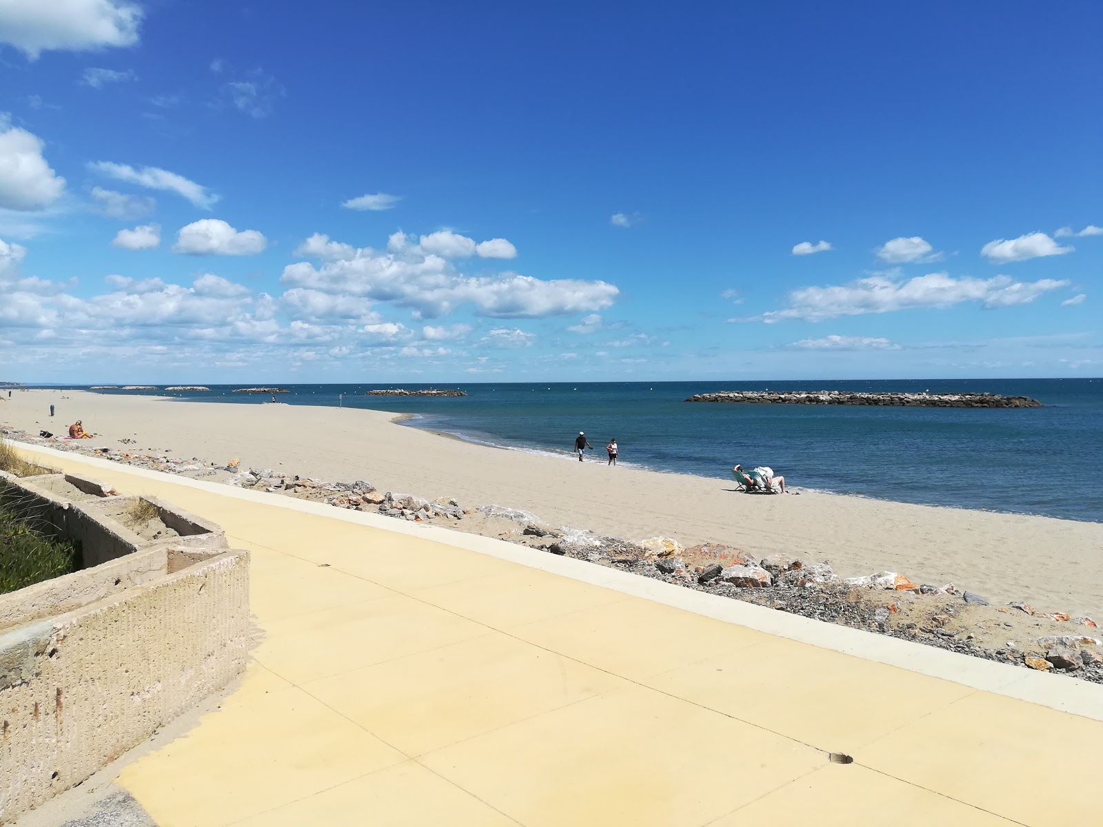 Fotografija Barcares beach II z svetel fin pesek površino