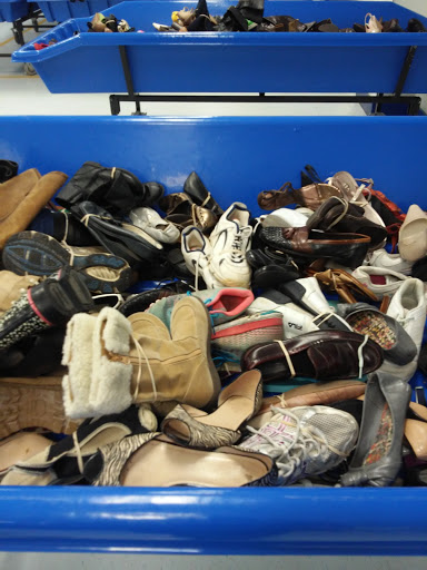 Outlet Store «Goodwill Outlet», reviews and photos